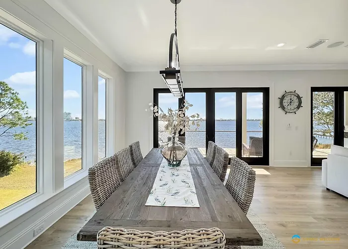 Holiday home Waterfront Luxury For 10 Pool Fireplace Gulf Shores