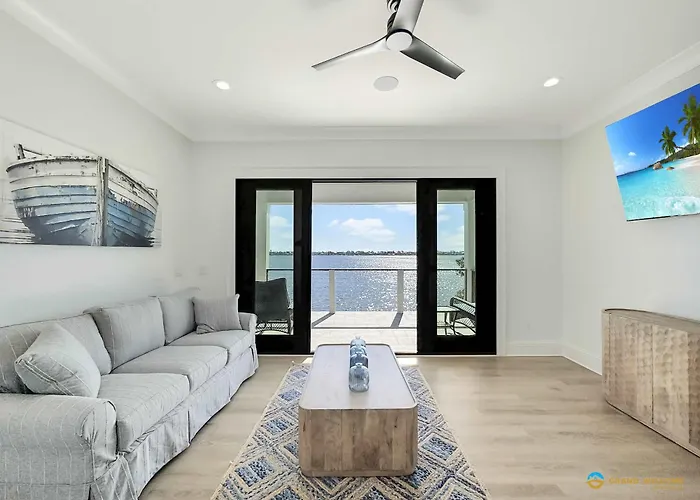 Waterfront Luxury For 10 Pool Fireplace Gulf Shores