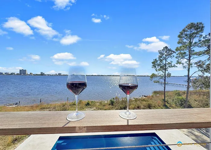 Holiday home Waterfront Luxury For 10 Pool Fireplace *