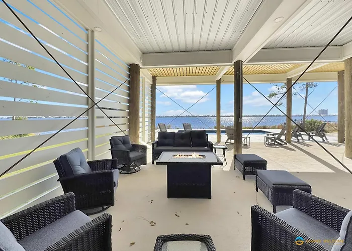 Holiday home Waterfront Luxury For 10 Pool Fireplace Gulf Shores